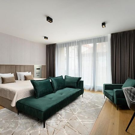 Emerald Downtown Luxury Suites With Hotel Services Budapesta Exterior foto